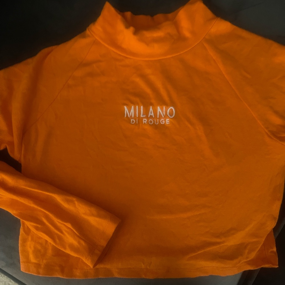 Milano crop top size medium